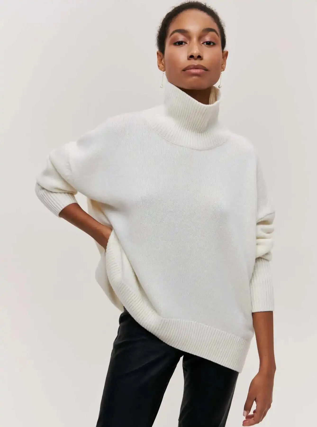 ALYSSA - Elegant Turtleneck Sweater