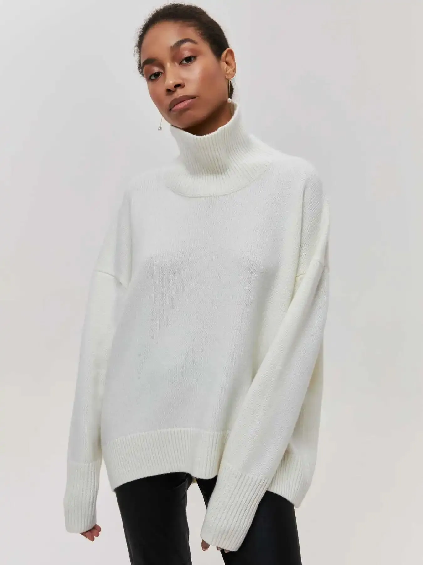 ALYSSA - Elegant Turtleneck Sweater