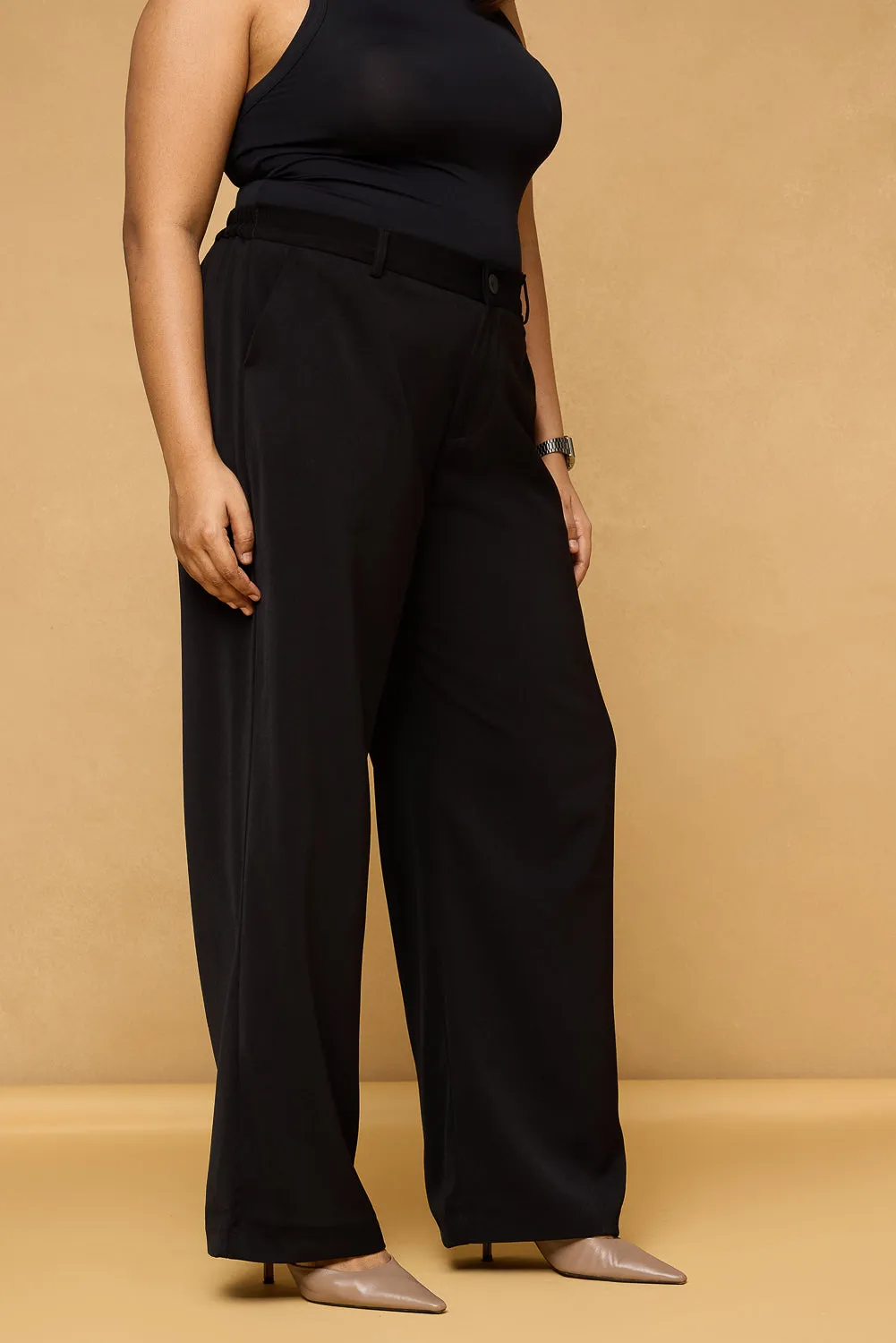 Neat Black Curve Straight Korean Pants